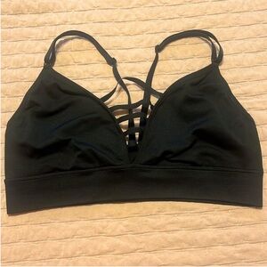 NEW Victoria's Secret strappy sports bra racer back black size large